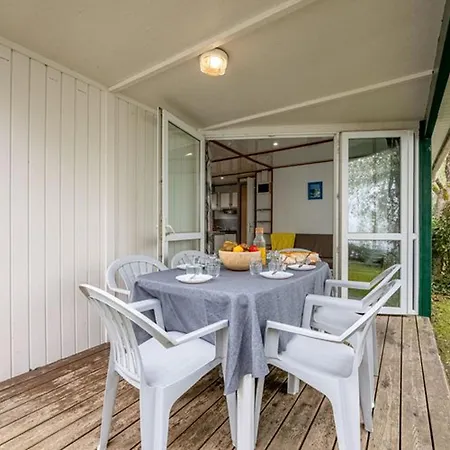 6 Pers, Terrasse, Deux - Api-1-52-741 *